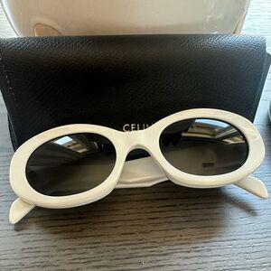 Celine Triomphe CL40194U